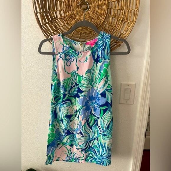 Lilly Pulitzer Floral Sleeveless Blouse - Excellent Condition - Size XXS - Picture 4 of 14